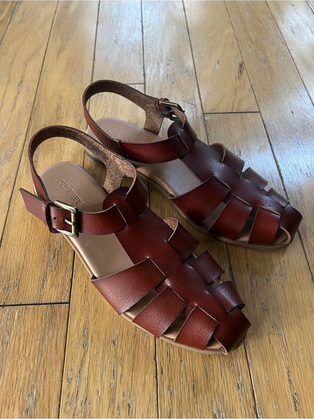 Old Navy Women's Chestnut Brown Strappy Fisherman Sandals